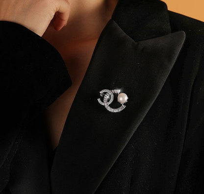 Brooch - Elegant Brooch with Crystals | Twinolo