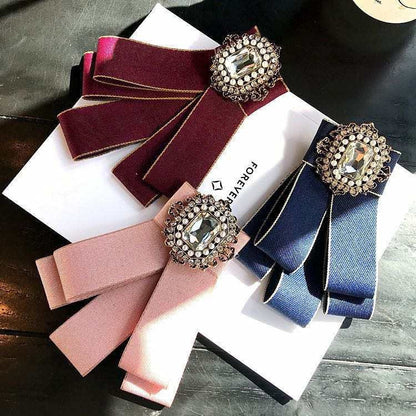 Brooch - Elegant Brooch with Crystals | Twinolo