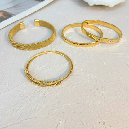 Flexible Bangle Bracelet – Minimalist & Modern | Twinolo