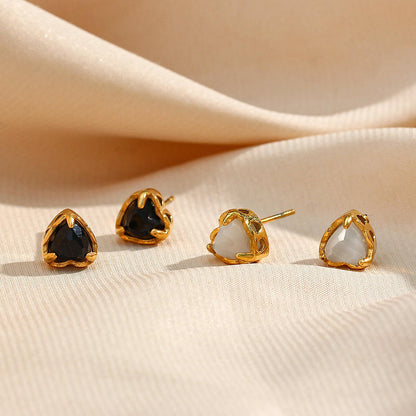 Heart-shaped Stud Earrings – Love in Detail | Twinolo
