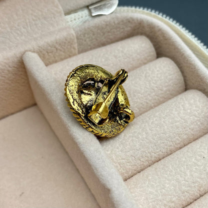 Brooch - Elegant Brooch with Crystals | Twinolo