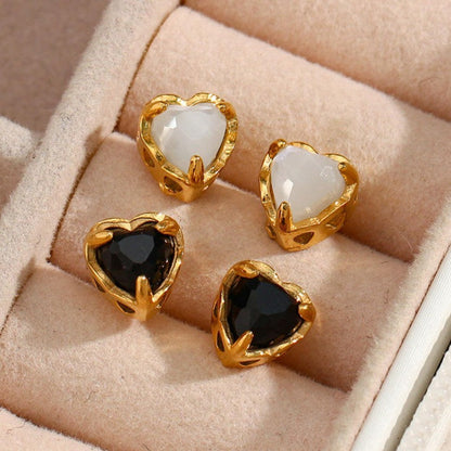 Heart-shaped Stud Earrings – Love in Detail | Twinolo