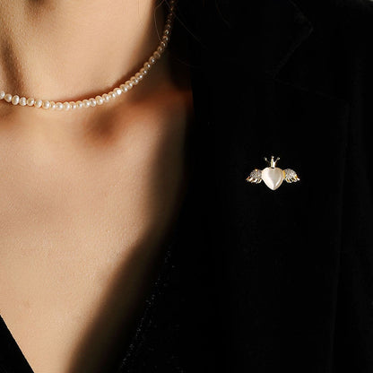 Brooch - Elegant Brooch with Crystals | Twinolo