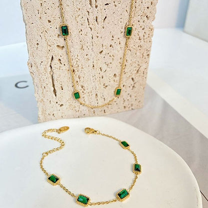 Green Zirconia Necklace – Elegant & Stylish | Twinolo