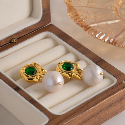 Earrings with Green Stone and Pearl – Classic & Colorful | Twinolo