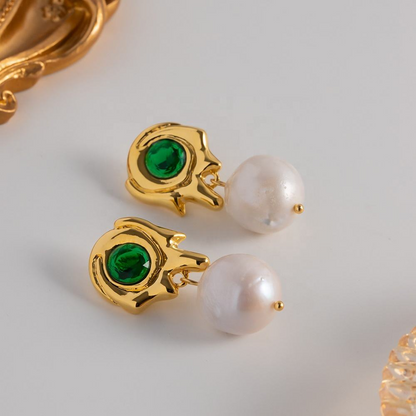Earrings with Green Stone and Pearl – Classic & Colorful | Twinolo